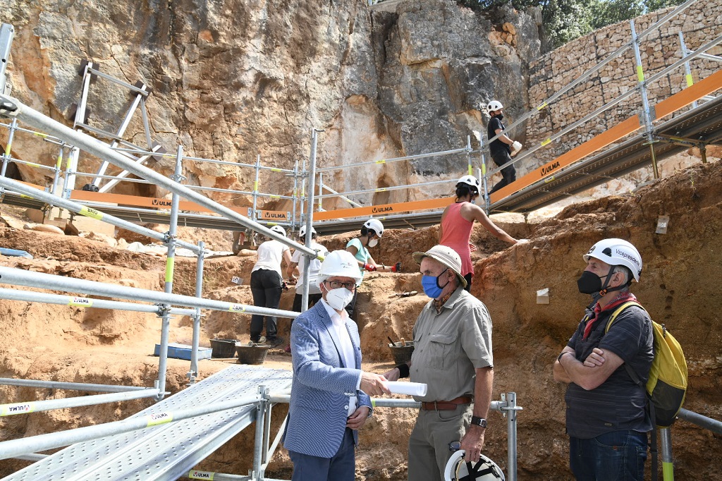 Cultura Burgos Comienza La Campa A De Excavaciones En La Sierra De