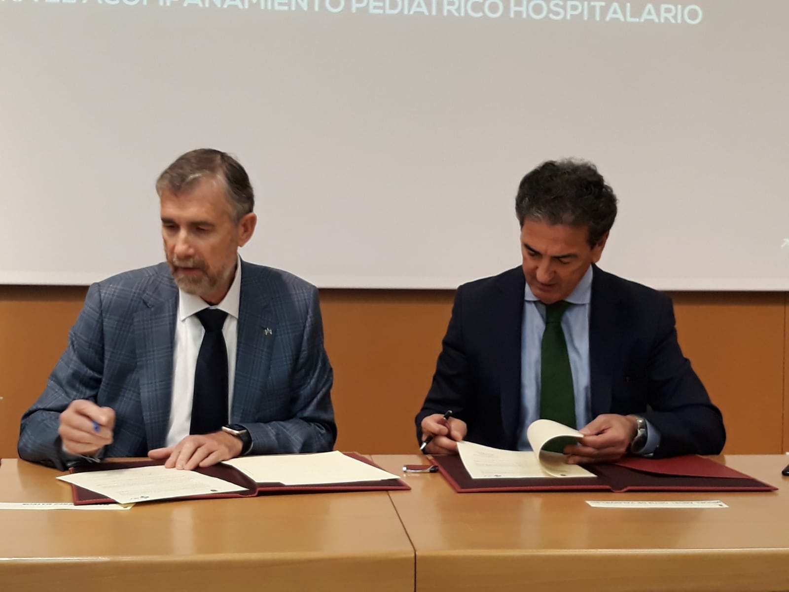 firma-ubu-hubu-manuel-perez-mateos-miguel-angel-ortiz