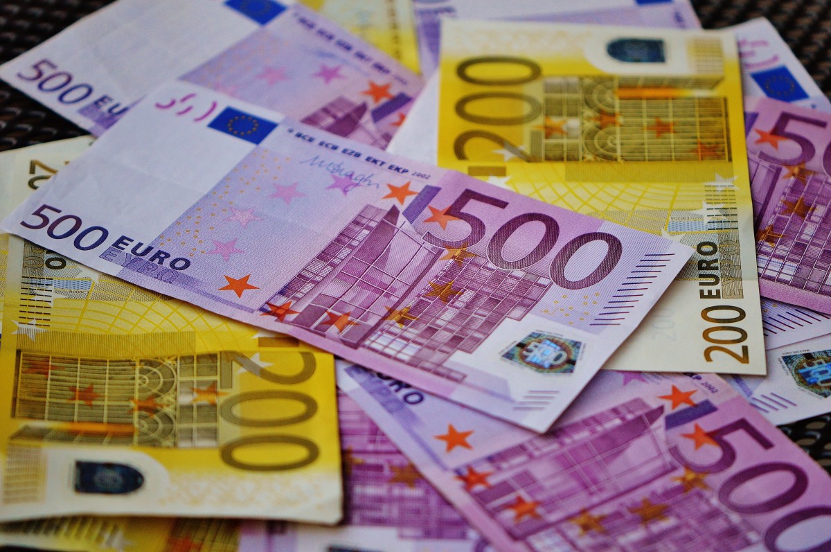 dinero-monedas-billetes-euros