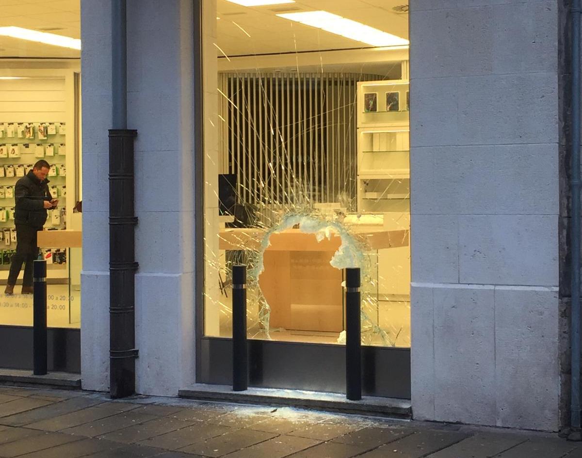 robo-apple
