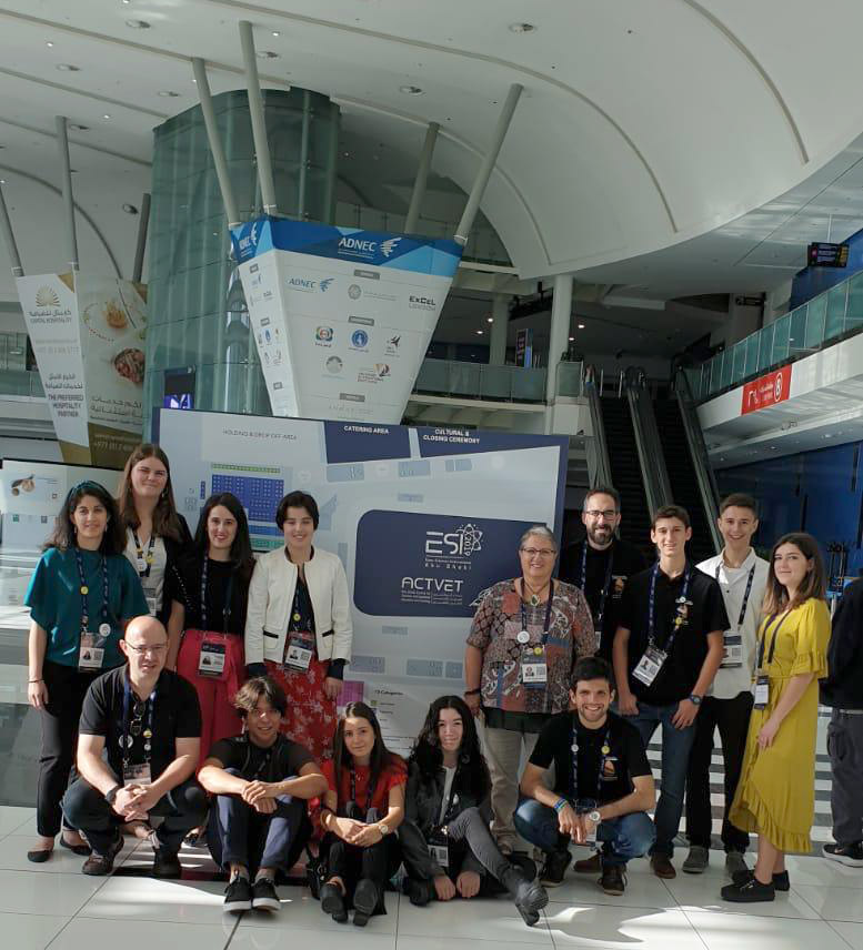 jovenes-abu-dhabi2