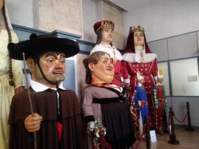 Buscan un espacio adecuado para trasladar a los Gigantillos de Burgos