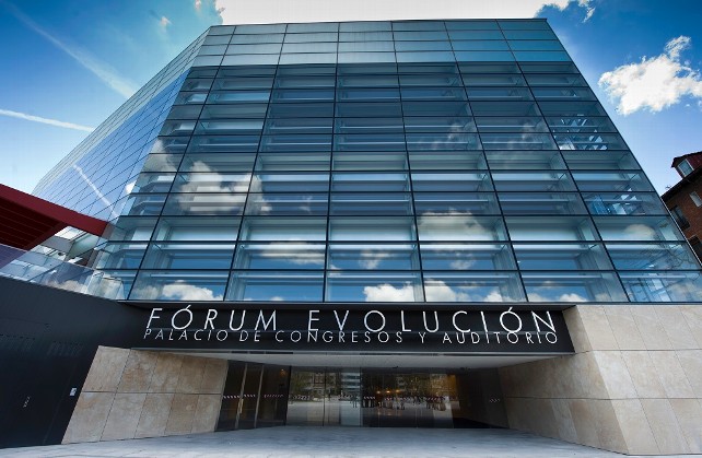 forum-edificio-fachada
