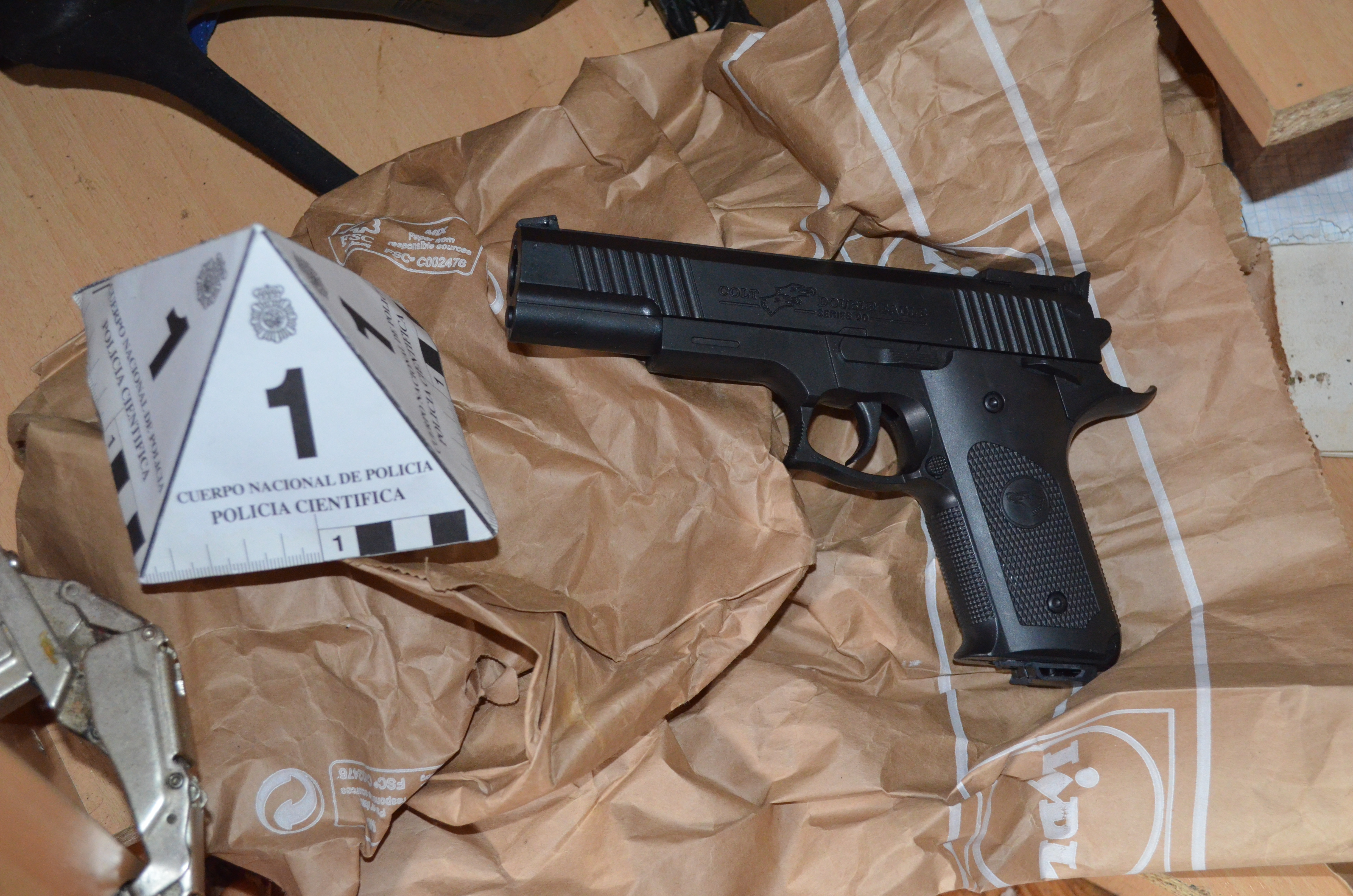 arma fuego pistola suceso