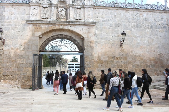 estudiantes ubu colombia universidad