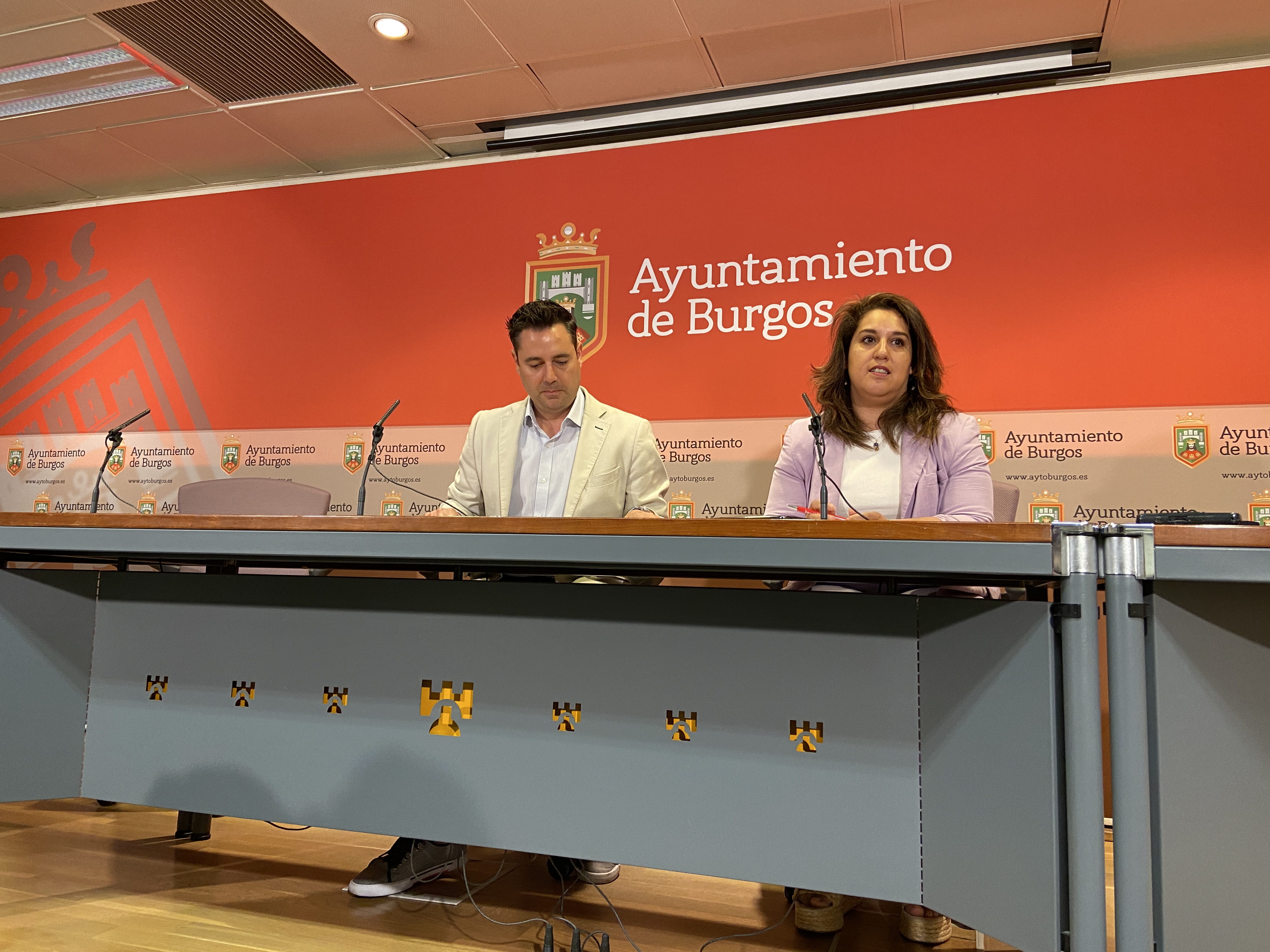 De la Rosa y Estrella Paredes
