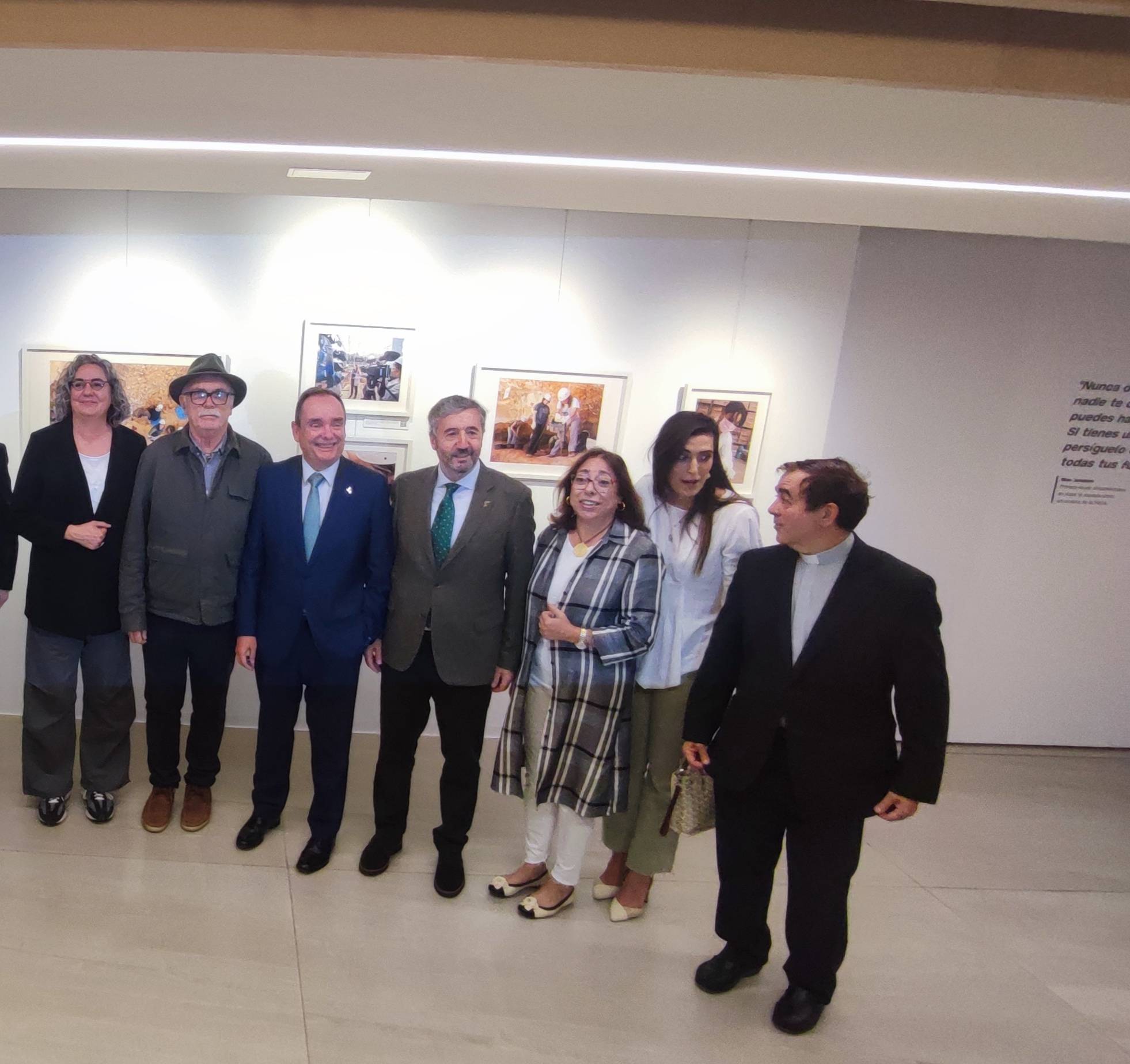 Se inaugura la exposición 'Mujeres en Atapuerca'