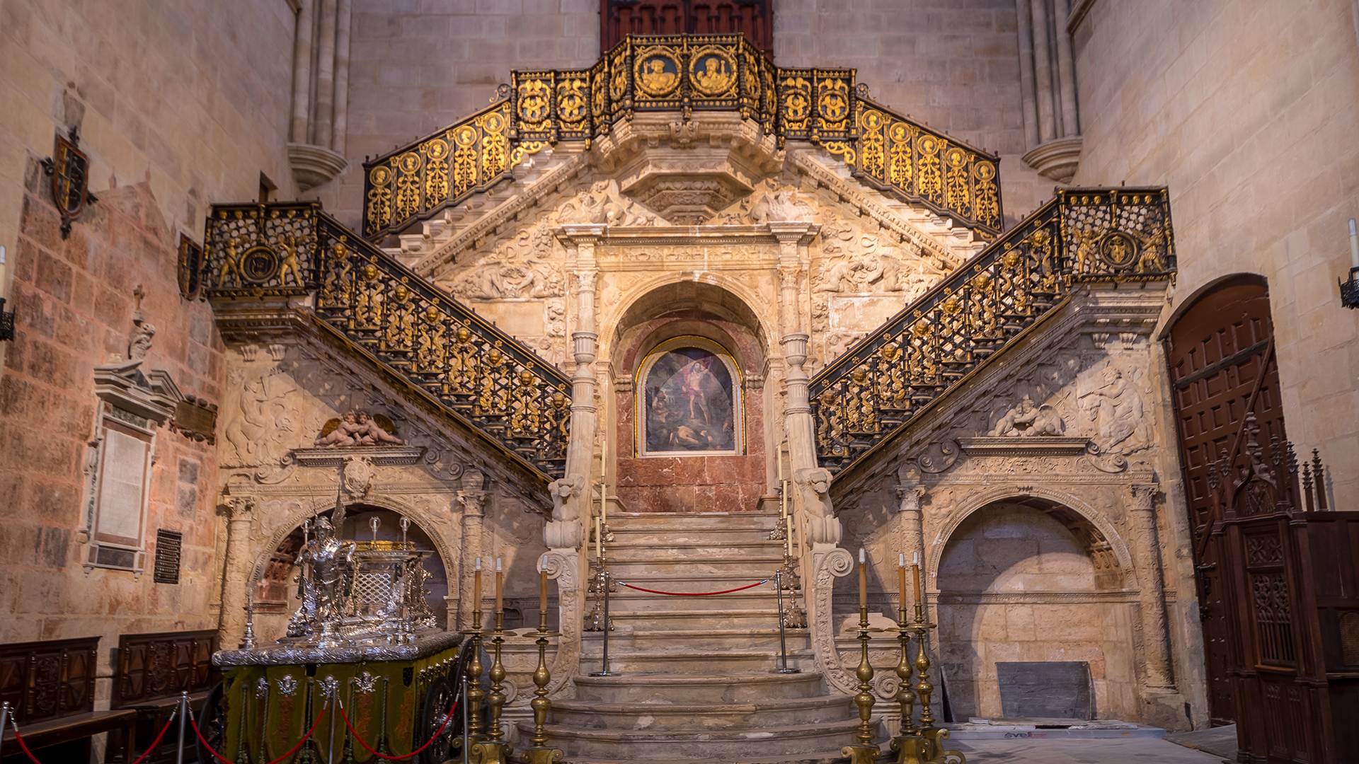 Escalera Dorada Catedral