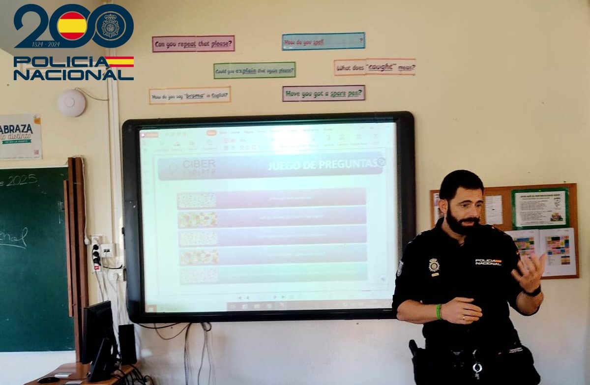 POLICIA NACIONAL AULA