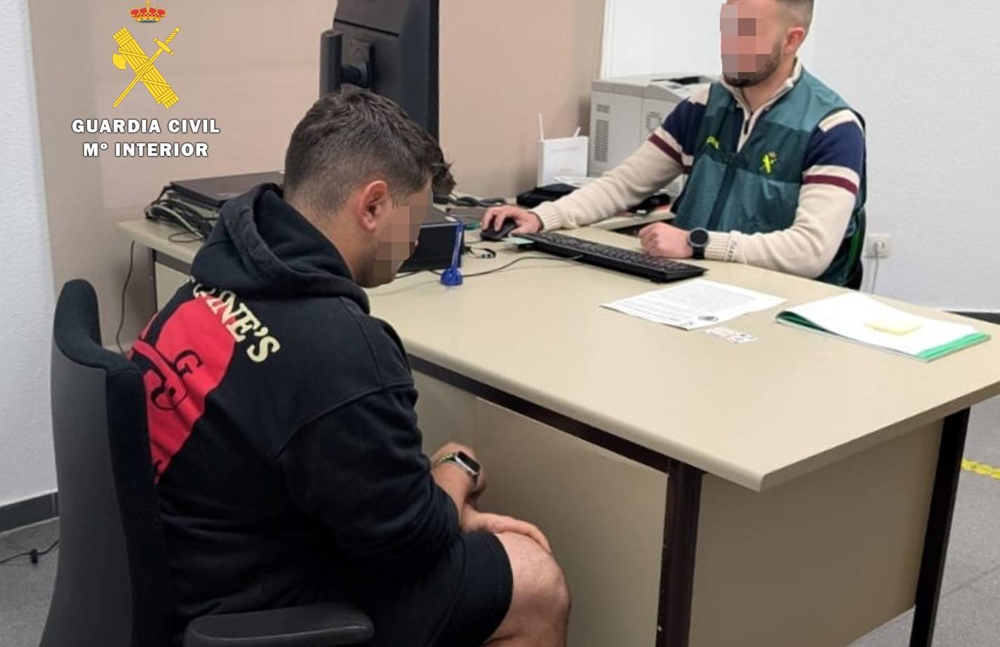 EXTORSNIO SEXUAL GUARDIA CIVIL