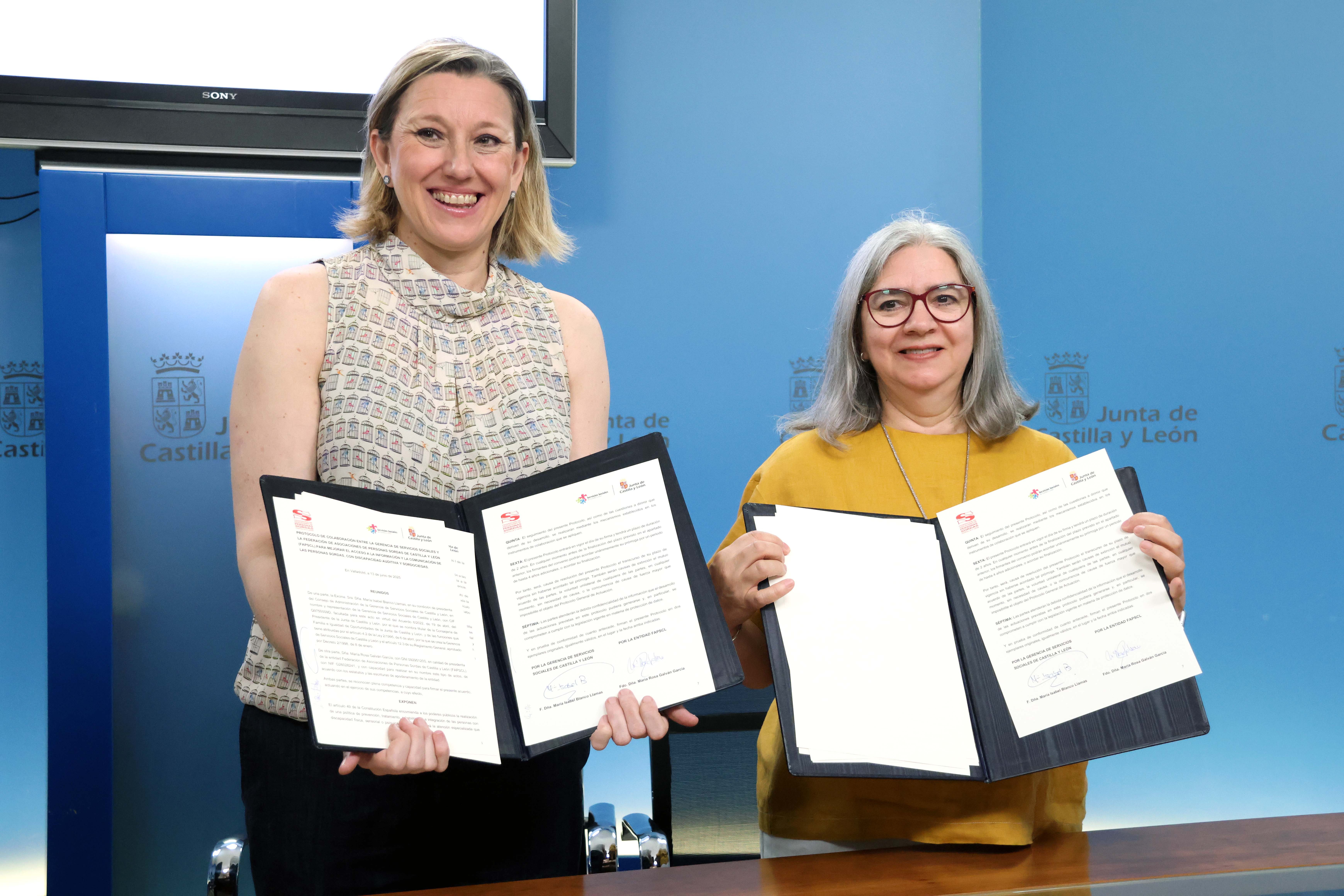 Firma con la Federación de Personas Sordas CyL