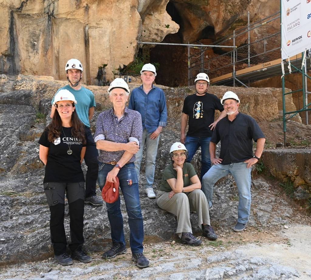 EXCAVACIONES-ATAPUERCA-EQUIPO