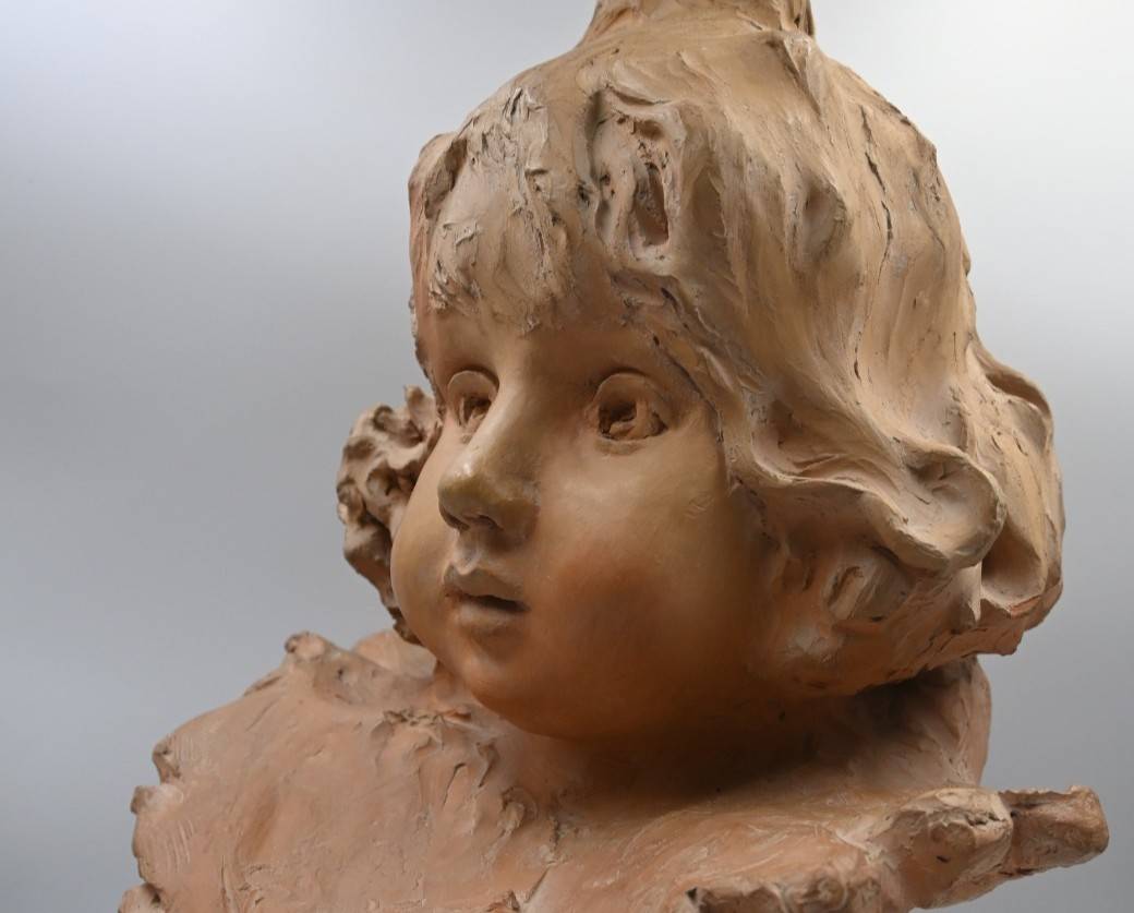 BUSTO NIÑA 