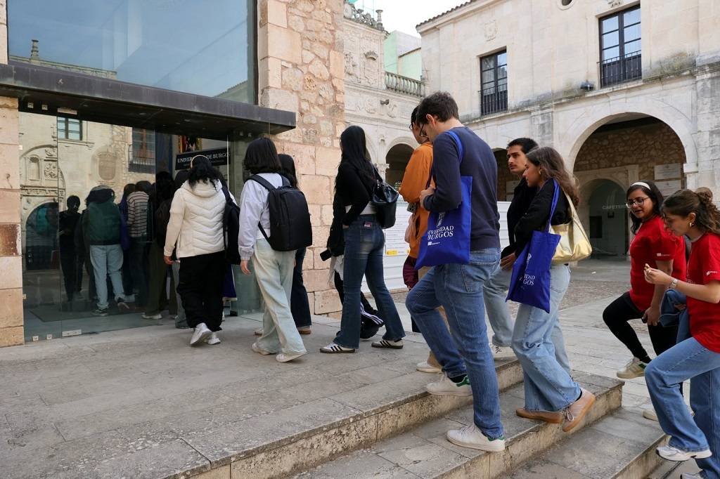 universidad-estudiantes
