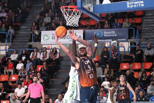 El Grupo Ureta Tizona cae ante el Menorca en su primer compromiso liguero del año