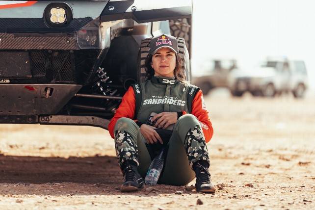 Cristina Gutiérrez supera una Etapa 11 de desgaste y sigue firme rumbo al final del Dakar