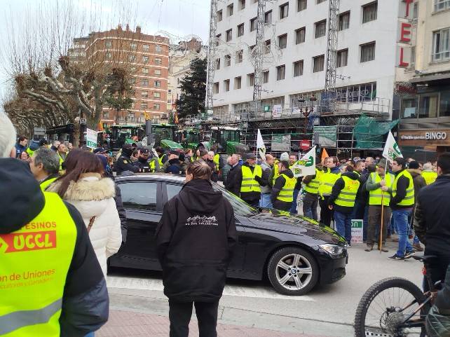 El campo de Burgos sale a la calle contra Mercosur