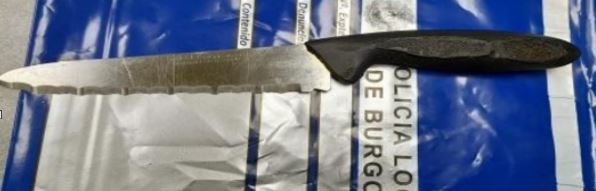 cuchillo policía detenido