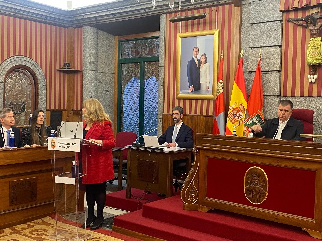 Cristina Ayala vuelve a perder la confianza del Pleno para aprobar 